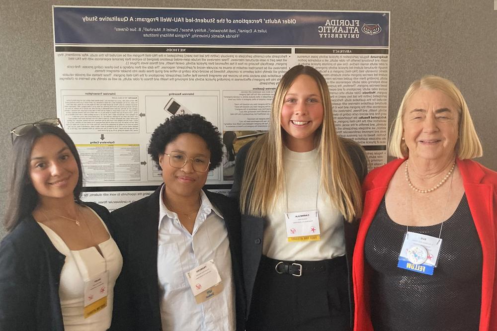 ESHP Students, Faculty Attend 2025 SEACSM Conference